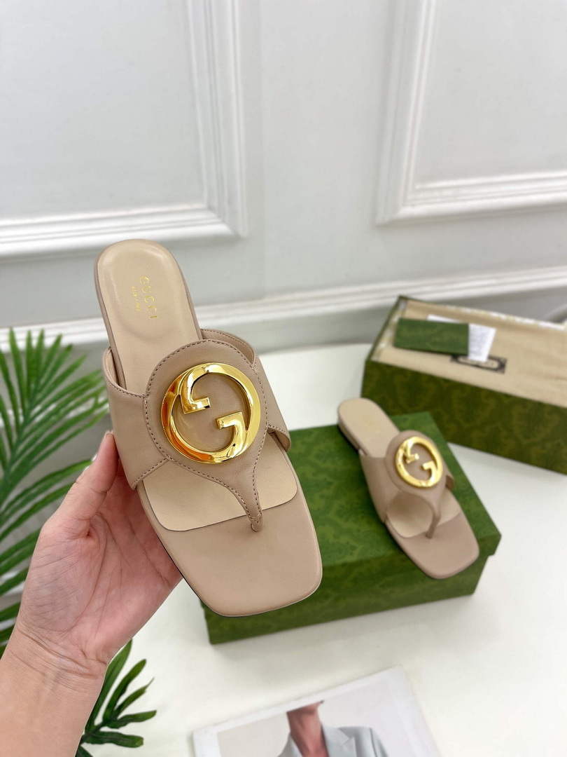 Gucci 739048 Women's Gucci Blondie Thong Sandal G66772