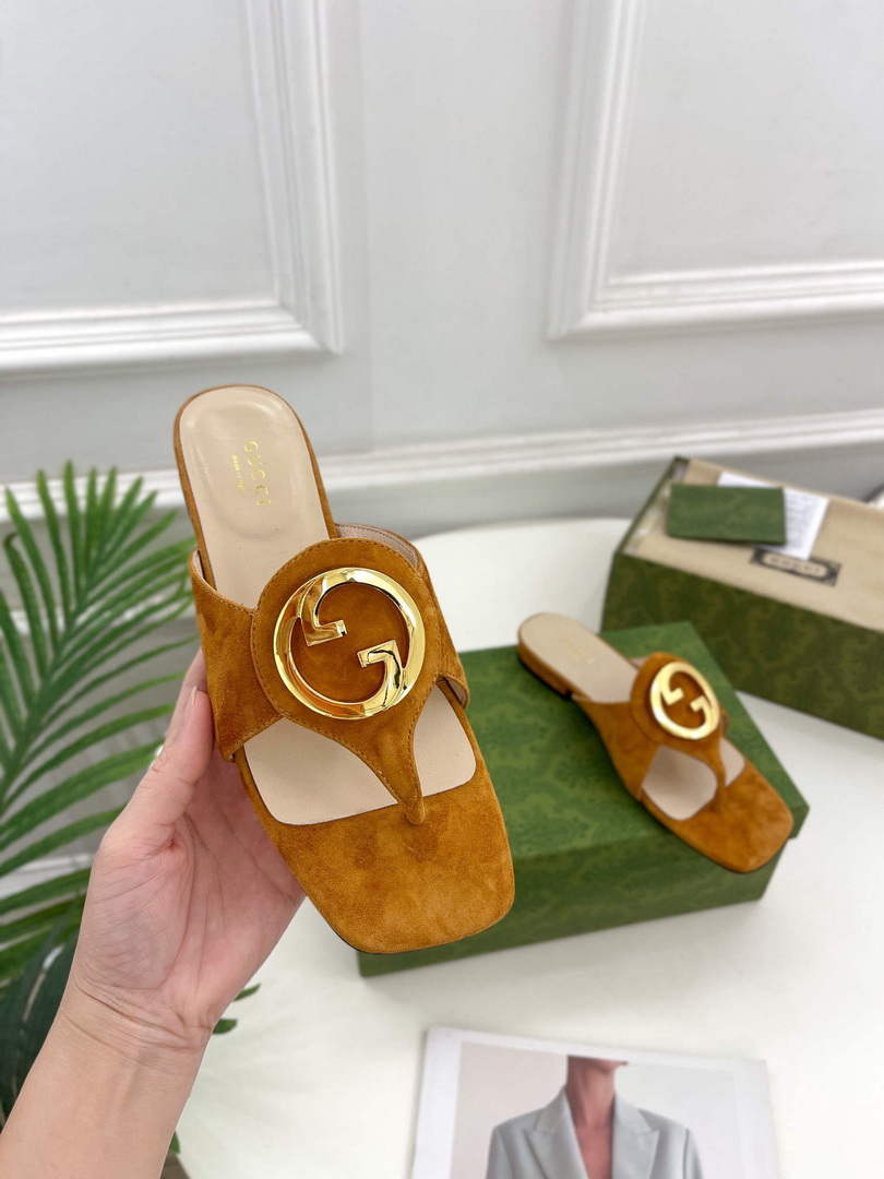 Gucci 739048 Women's Gucci Blondie Thong Sandal G66773 - 35 - View 5