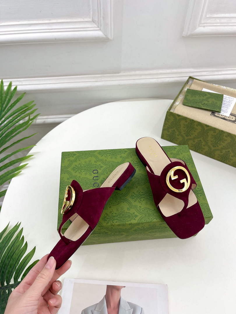 Gucci 739048 Women's Gucci Blondie Thong Sandal G66774