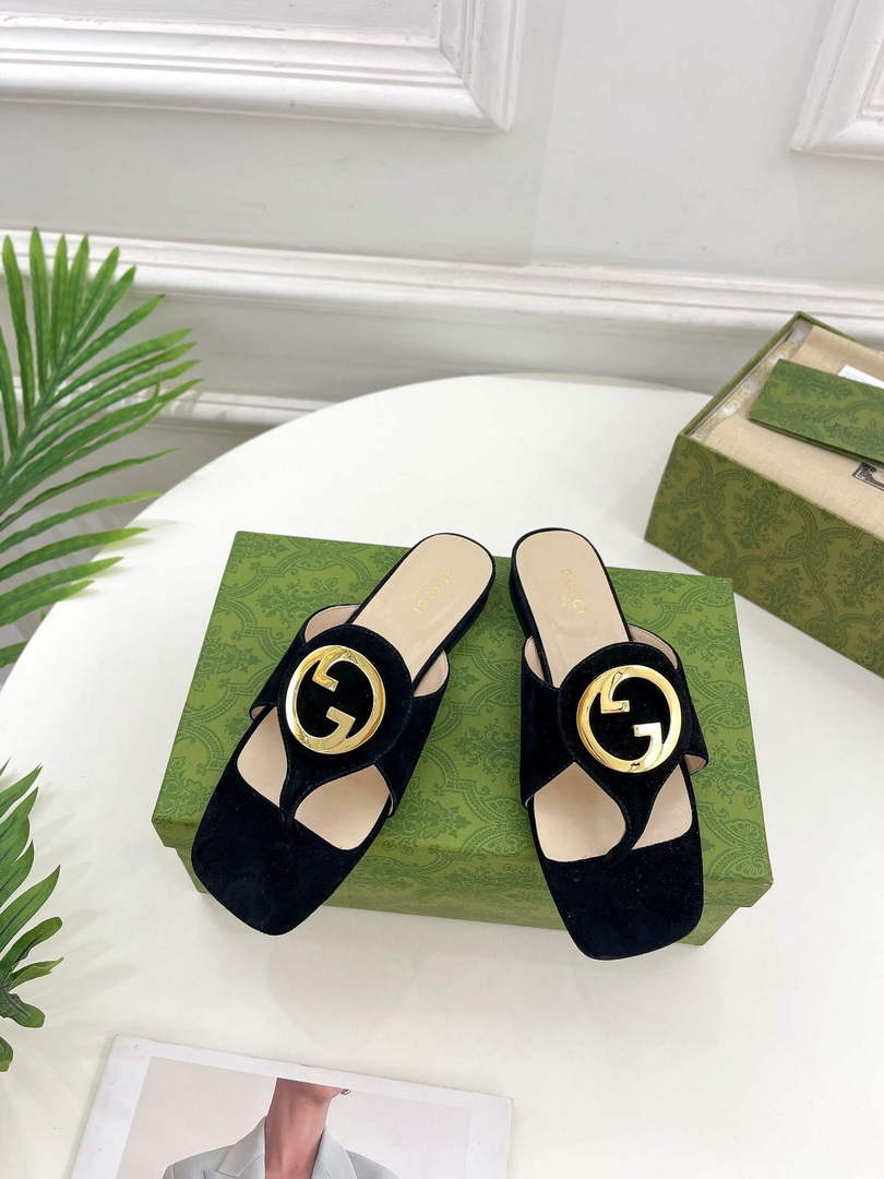 Gucci 739048 Women's Gucci Blondie Thong Sandal G66775 - 35 - View 1