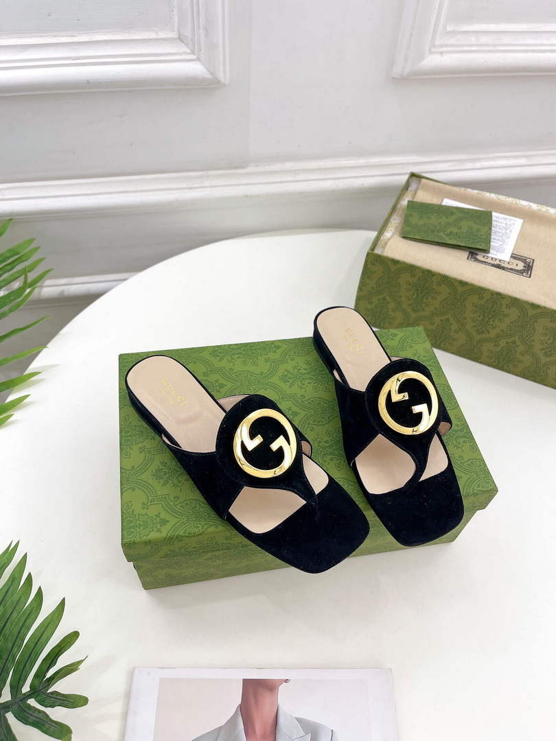 Gucci 739048 Women's Gucci Blondie Thong Sandal G66775