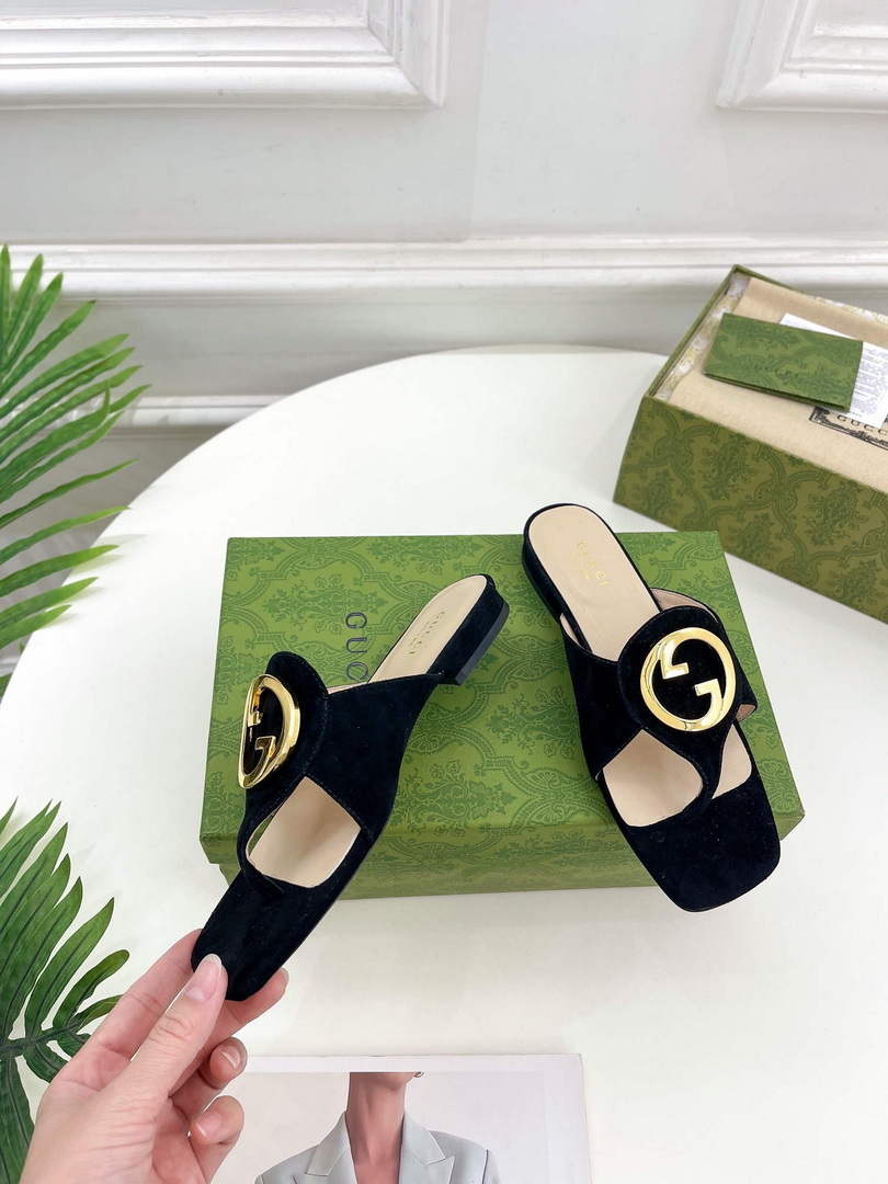 Gucci 739048 Women's Gucci Blondie Thong Sandal G66775