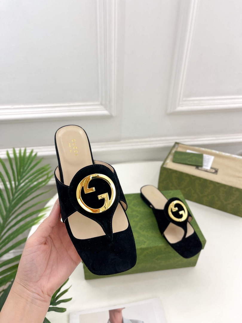 Gucci 739048 Women's Gucci Blondie Thong Sandal G66775