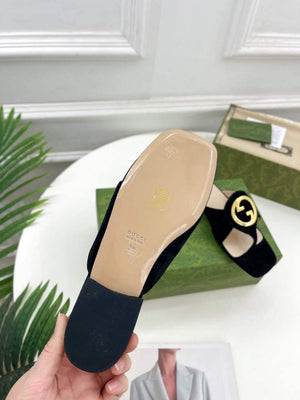 Gucci 739048 Women's Gucci Blondie Thong Sandal G66775 - 35 - View 9