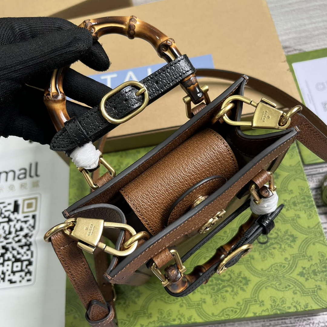 Gucci 739079 Diana Mini Tote Bag Cuir leather - Default Title - View 6