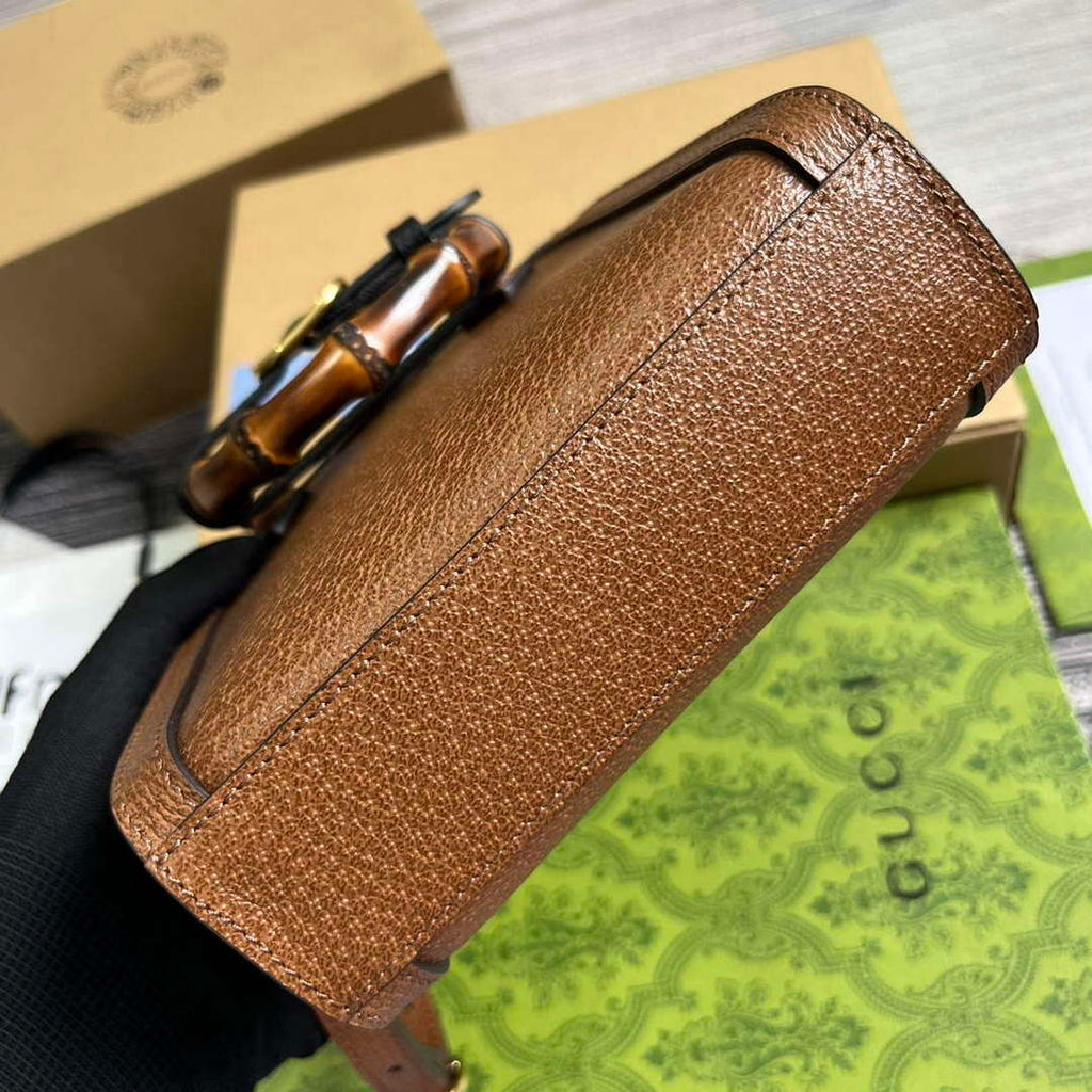 Gucci 739079 Diana Mini Tote Bag Cuir leather