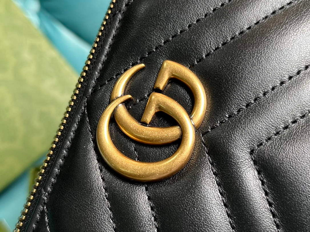 Gucci 739166 GG Marmont shoulder bag Black