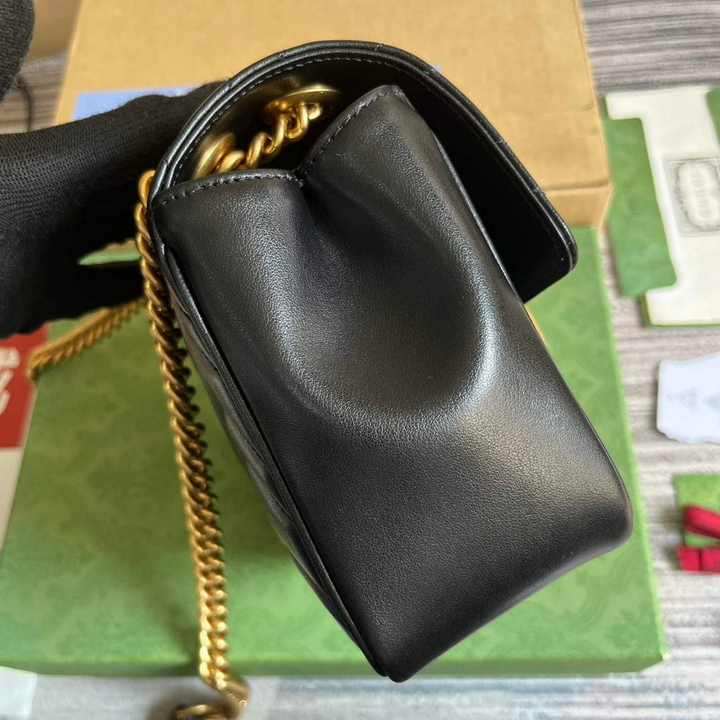 Gucci 739682 GG Marmont Matelass¨¦ mini tote bag Black
