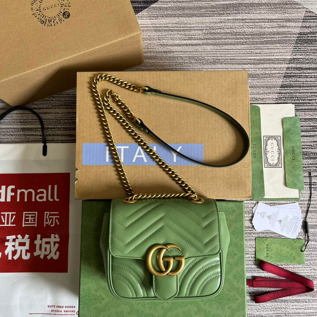 Gucci 739682 GG Marmont Matelass¨¦ mini tote bag Light green
