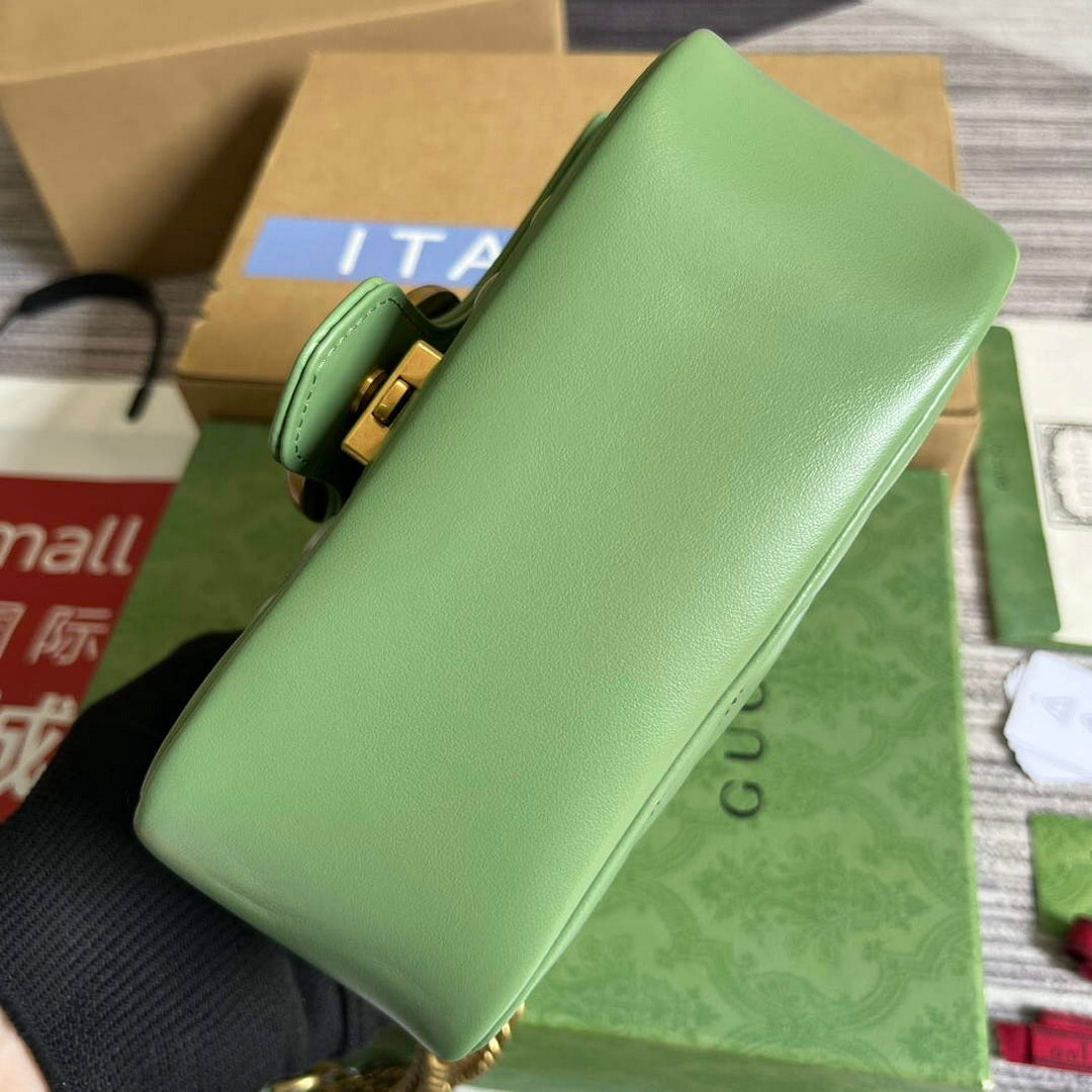 Gucci 739682 GG Marmont Matelass¨¦ mini tote bag Light green