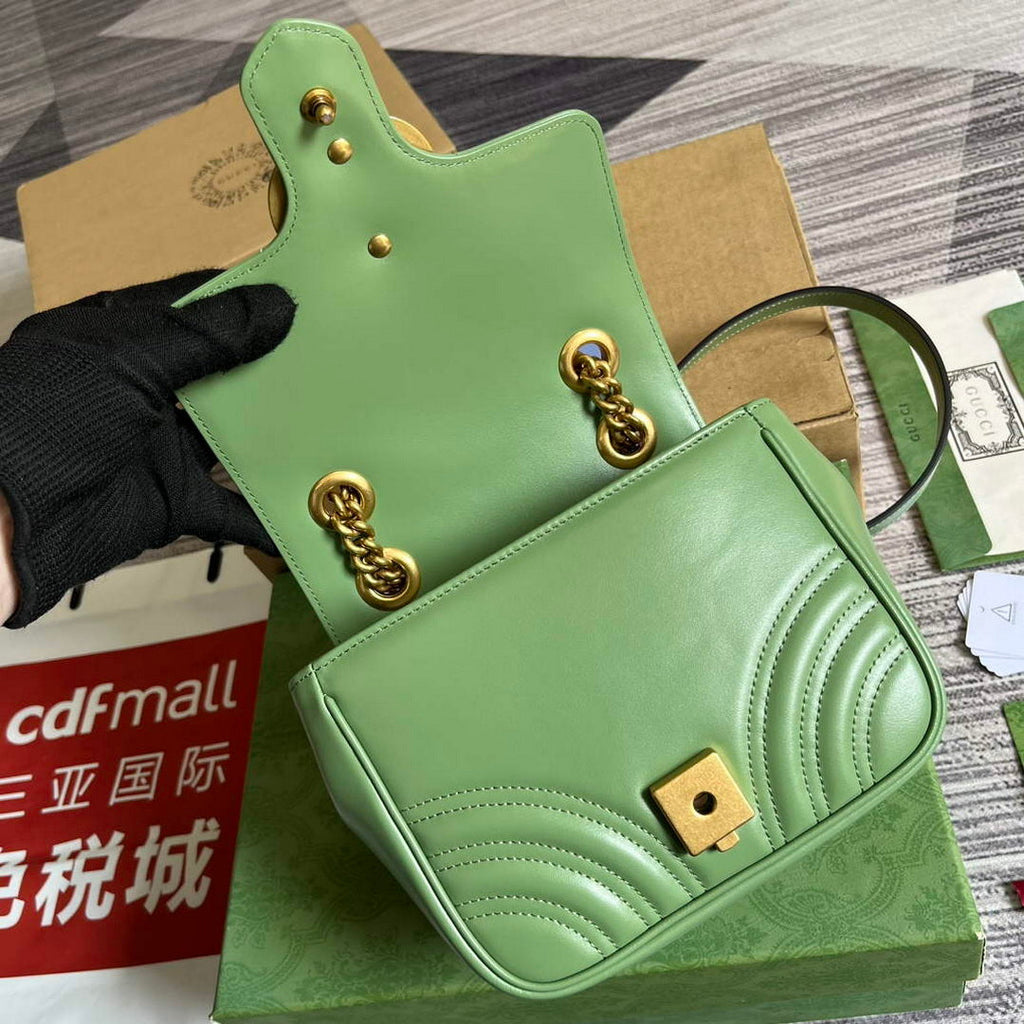 Gucci 739682 GG Marmont Matelass¨¦ mini tote bag Light green