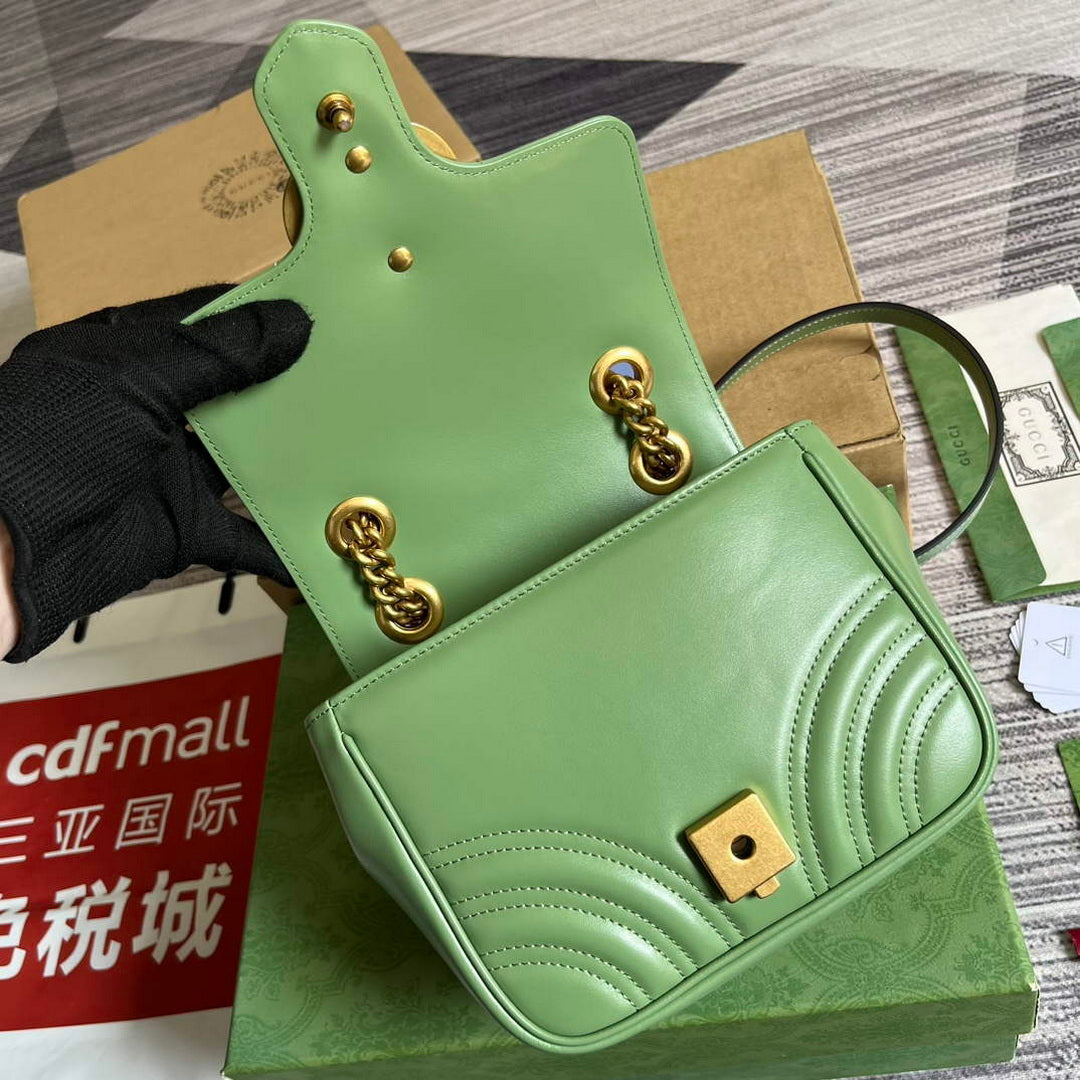 Gucci 739682 GG Marmont Matelass¨¦ mini tote bag Light green