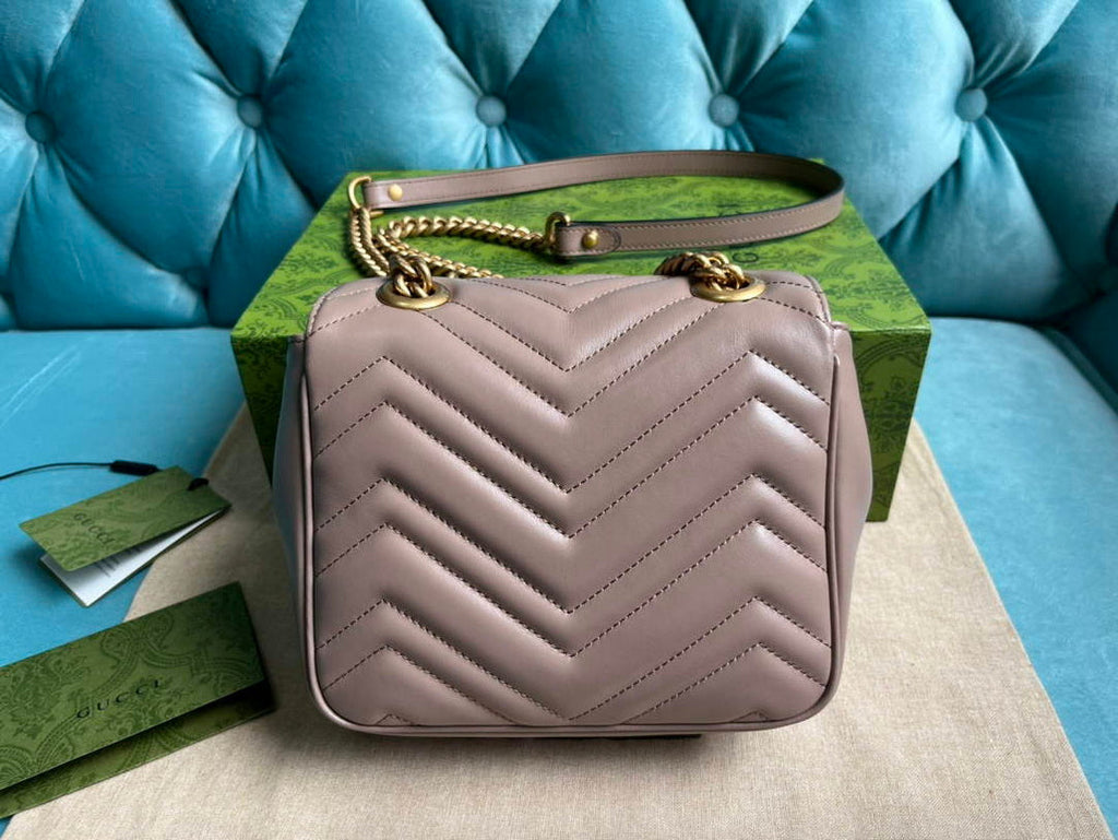 Gucci 739682 GG Marmont Matelass¨¦ mini tote bag milk tea