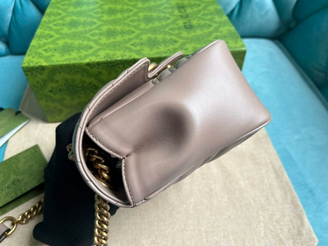 Gucci 739682 GG Marmont Matelass¨¦ mini tote bag milk tea