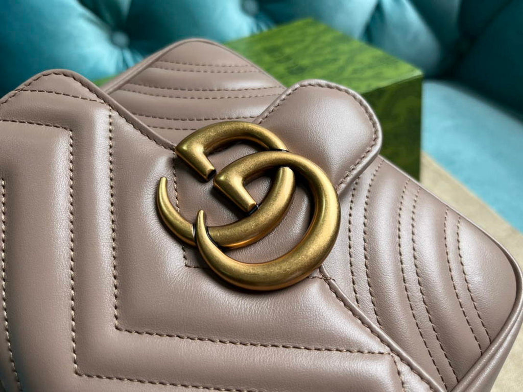 Gucci 739682 GG Marmont Matelass¨¦ mini tote bag milk tea