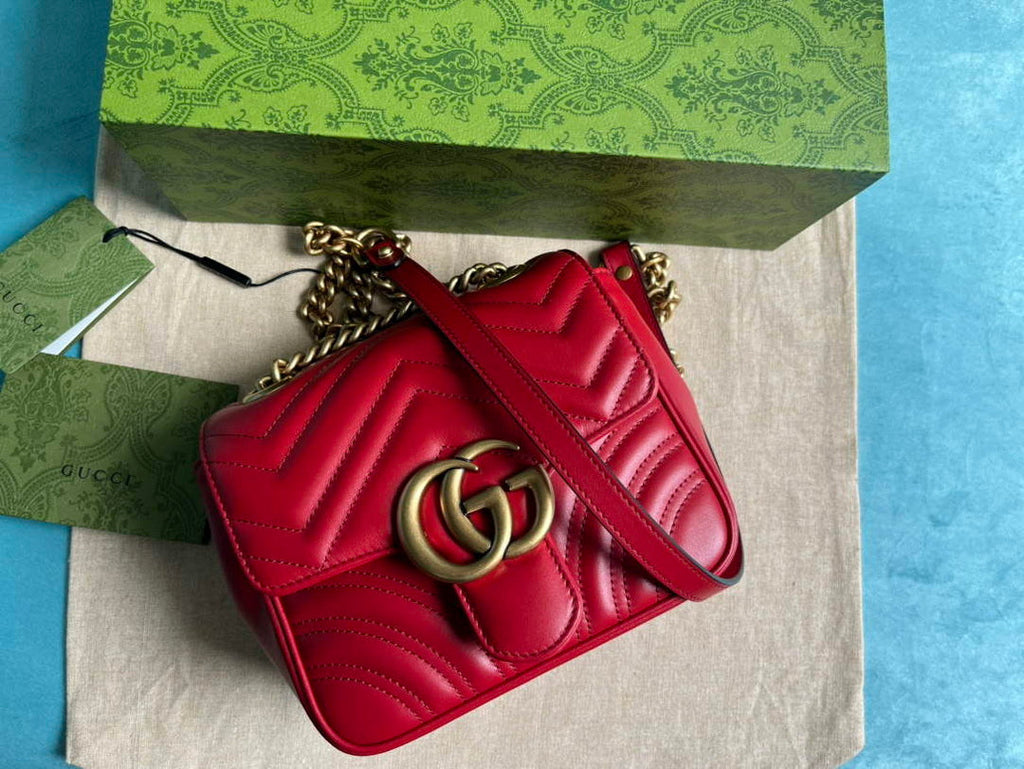 Gucci 739682 GG Marmont Matelass¨¦ mini tote bag Red