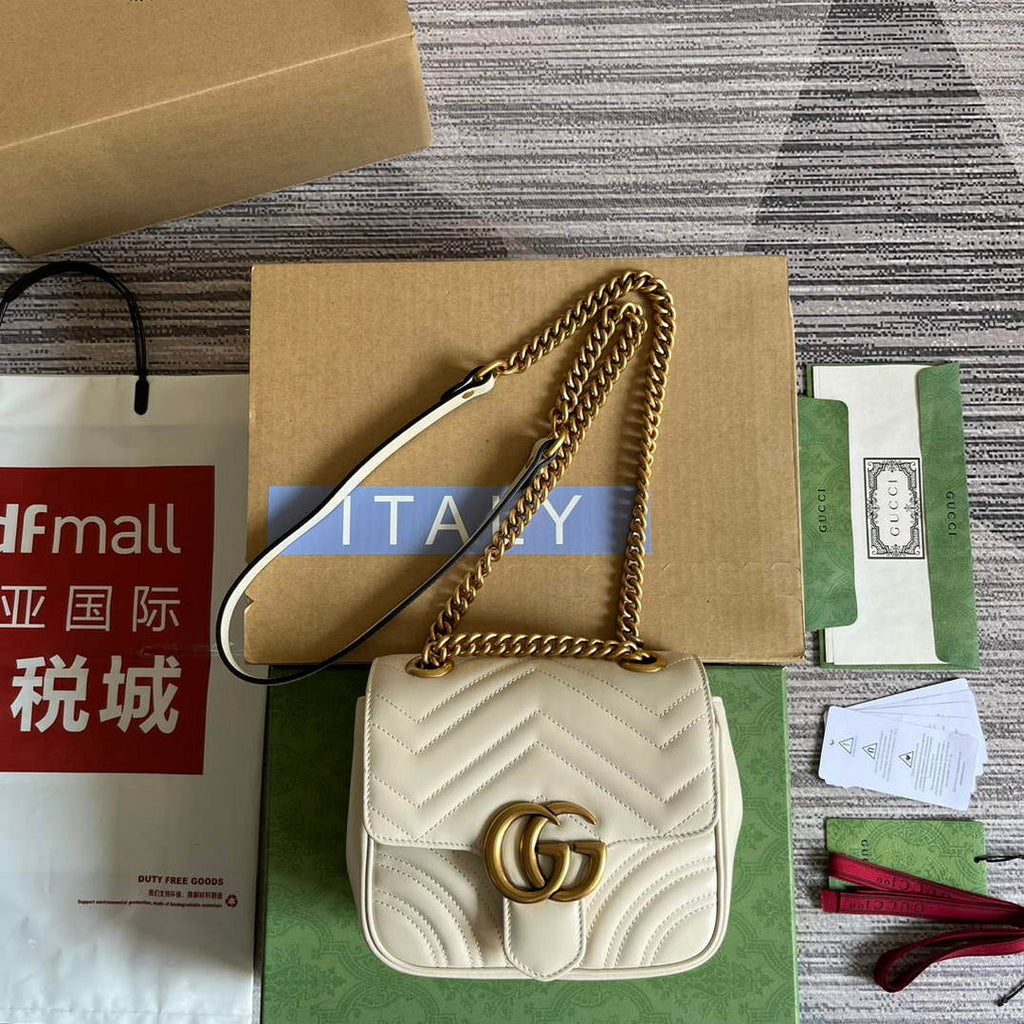 Gucci 739682 GG Marmont Matelass¨¦ mini tote bag White