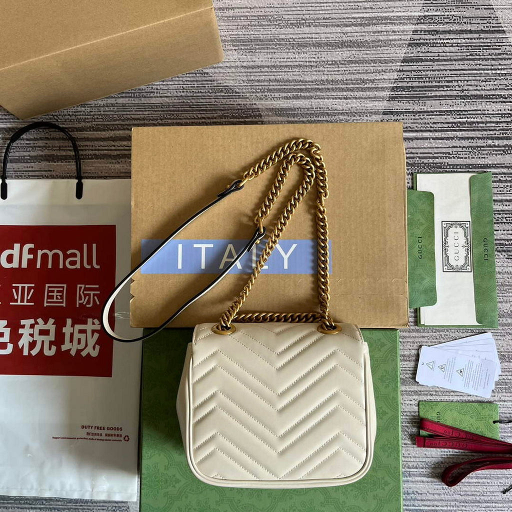 Gucci 739682 GG Marmont Matelass¨¦ mini tote bag White