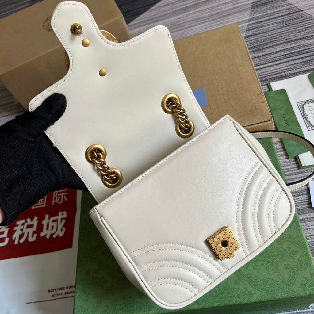 Gucci 739682 GG Marmont Matelass¨¦ mini tote bag White