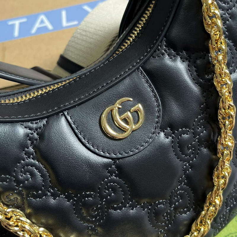 Gucci 739709 GG Matelass¨¦ Small Shoulder Bag Black