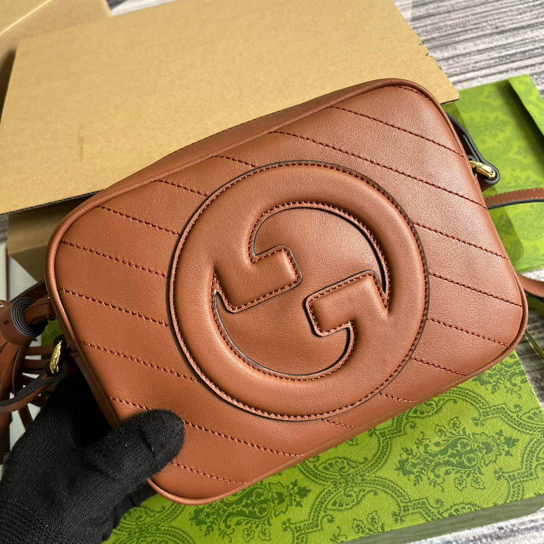 Gucci 742360 Gucci Blondie Small Shoulder Bag Cuir
