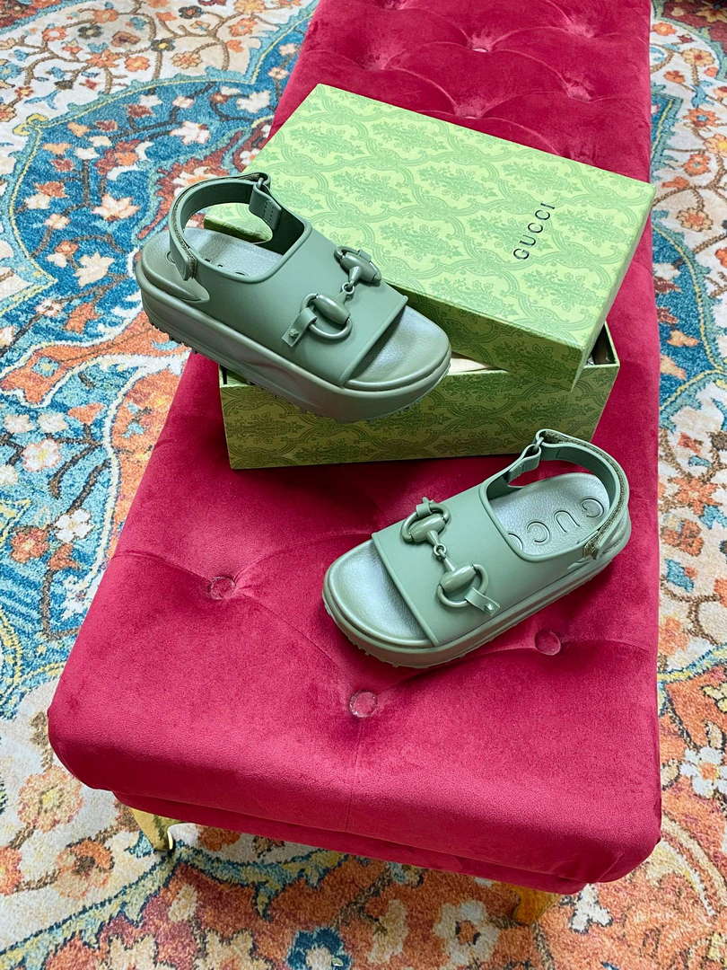 Gucci 742435 Women's Horsebit Flatform Sandal G38244 - US 4=Euro 35 - View 3