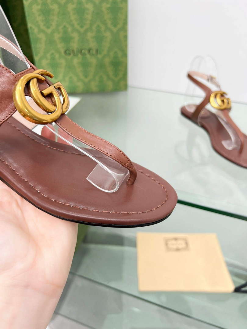 Gucci 746030 Women's Double G Thong Sandal G56309