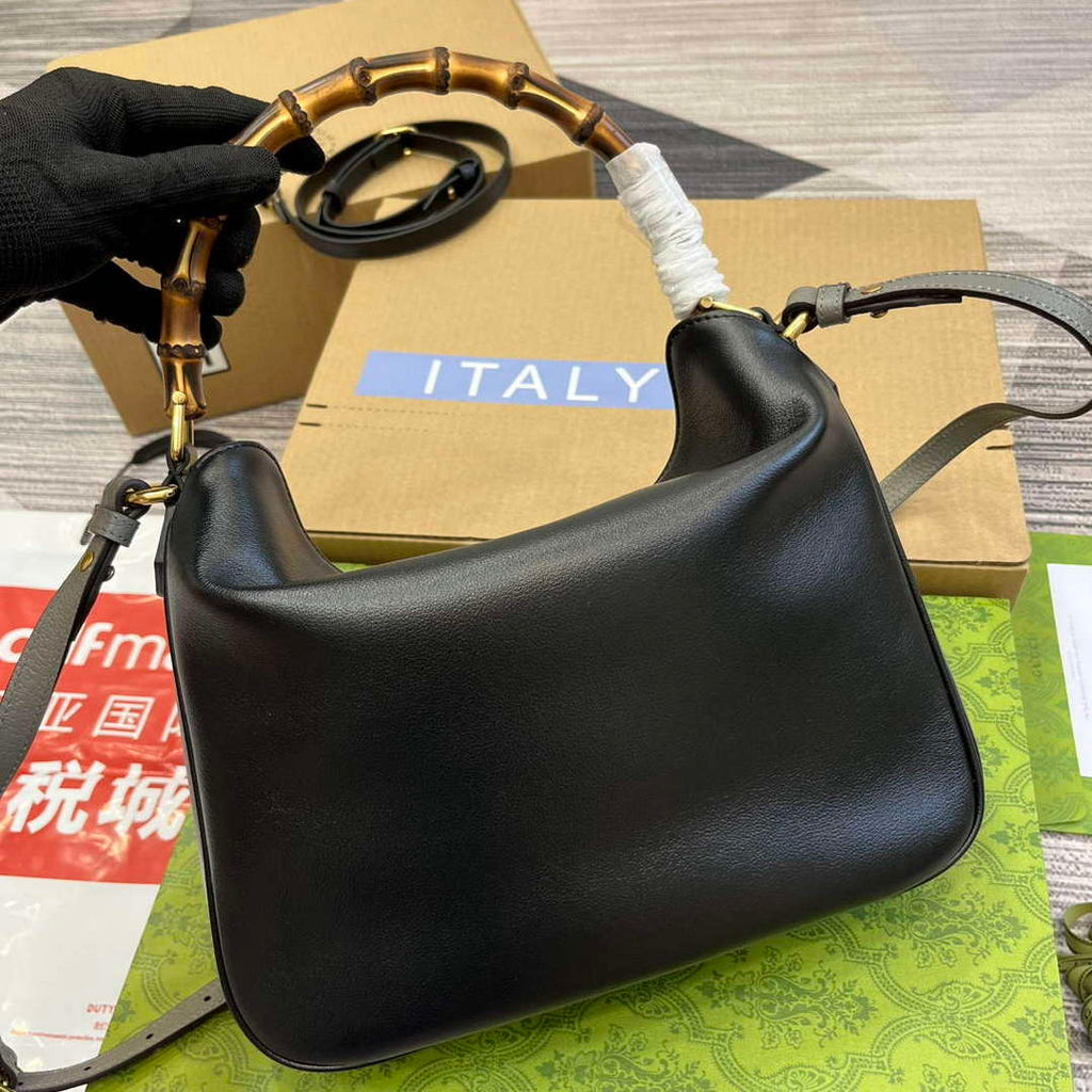 Gucci 746124 Gucci Diana Medium Shoulder Bag Black