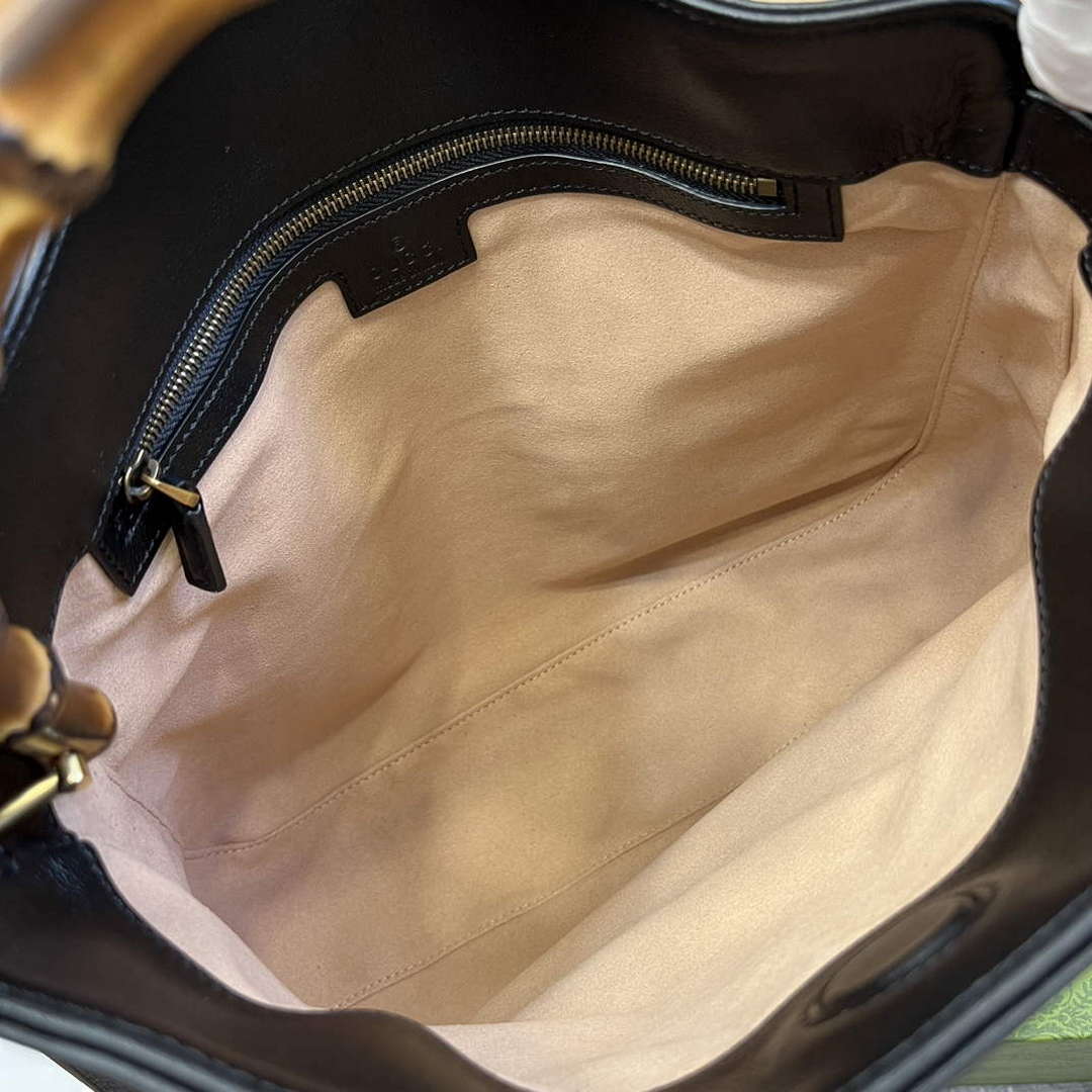 Gucci 746124 Gucci Diana Medium Shoulder Bag Black - Default Title - View 9