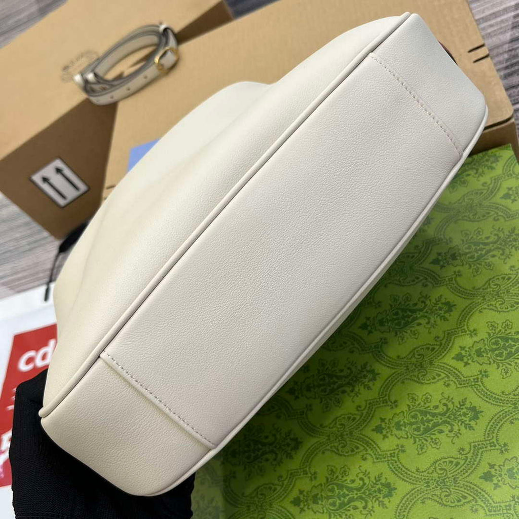 Gucci 746124 Gucci Diana Medium Shoulder Bag White