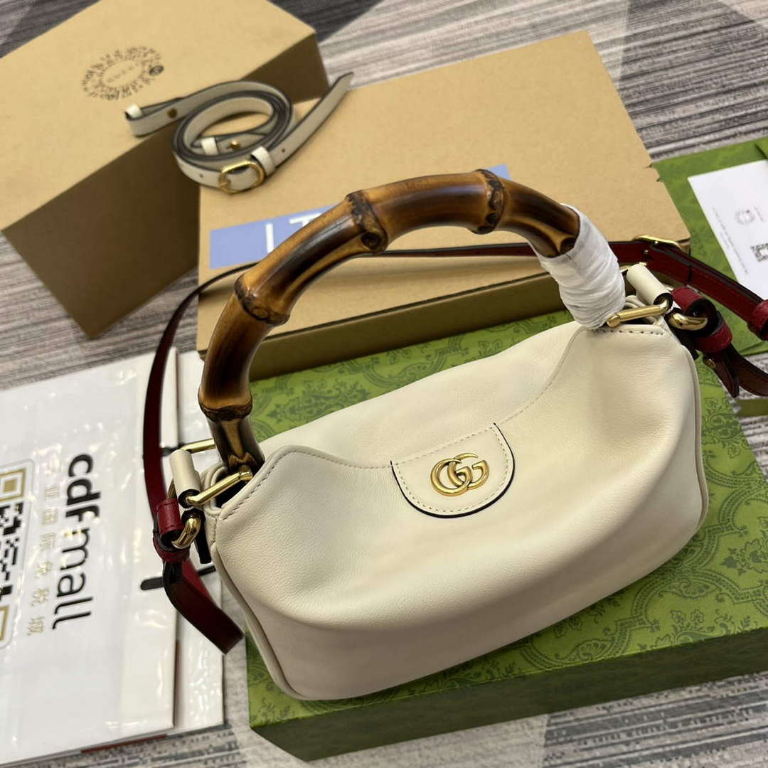 Gucci 746251 Gucci Diana Small Shoulder Bag White - Default Title - View 6