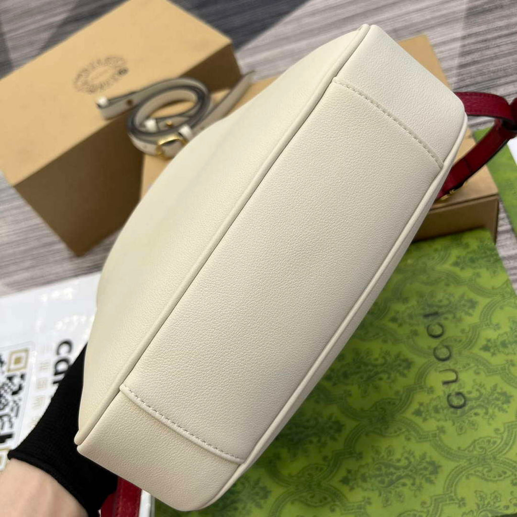 Gucci 746251 Gucci Diana Small Shoulder Bag White