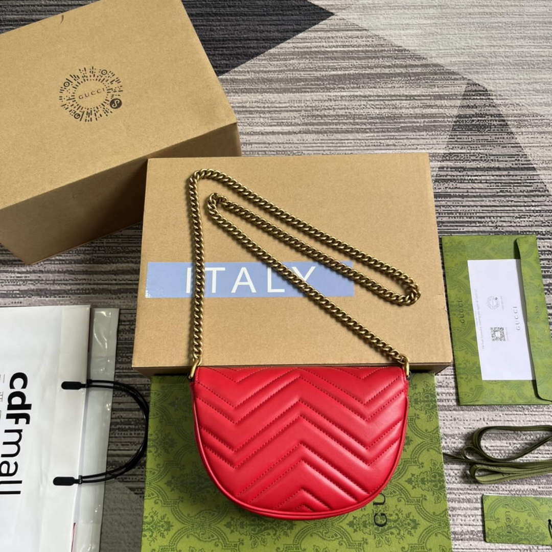 Gucci 746431 GG Marmont Matelass¨¦ Chain Mini Bag Red