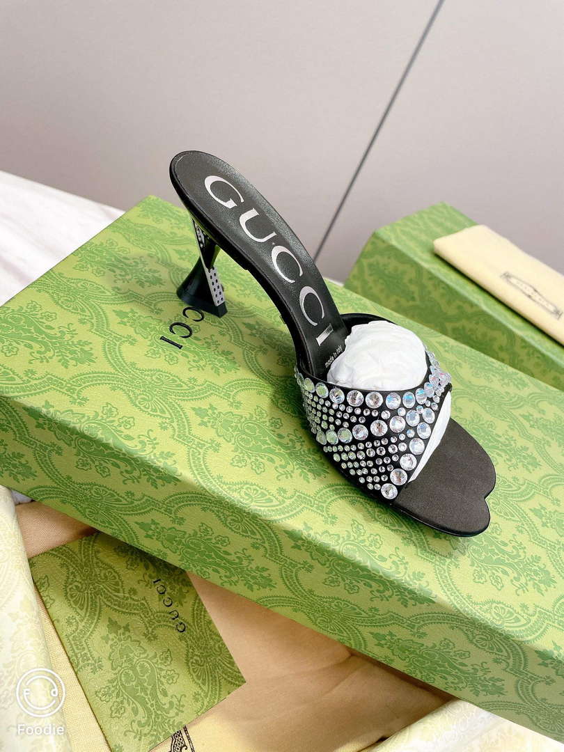 Gucci 749663 Women's slide sandal with crystals G56306 - 35 - View 5