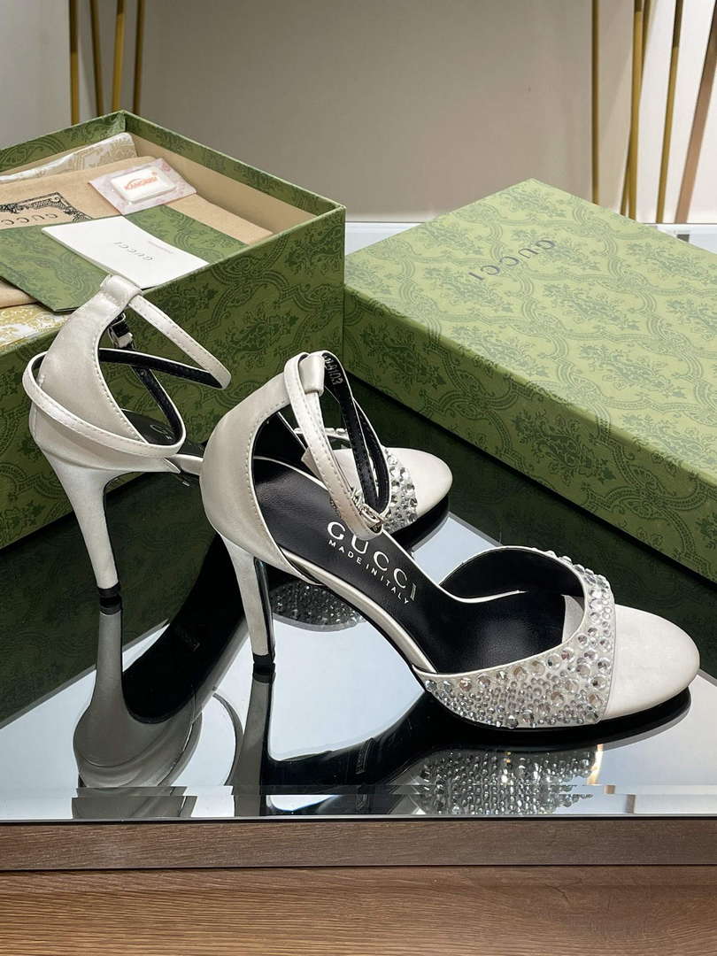 Gucci 749832 Women's High Heel Sandals With Crystals G38281