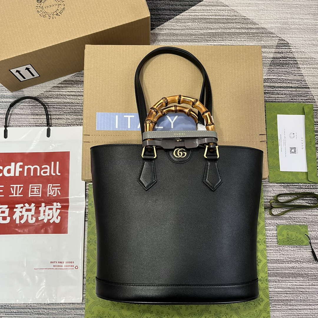 Gucci 750394 Gucci Diana Medium Tote Bag Black leather - Default Title - View 1