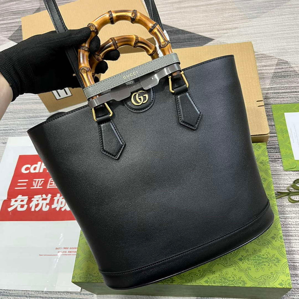 Gucci 750394 Gucci Diana Medium Tote Bag Black leather