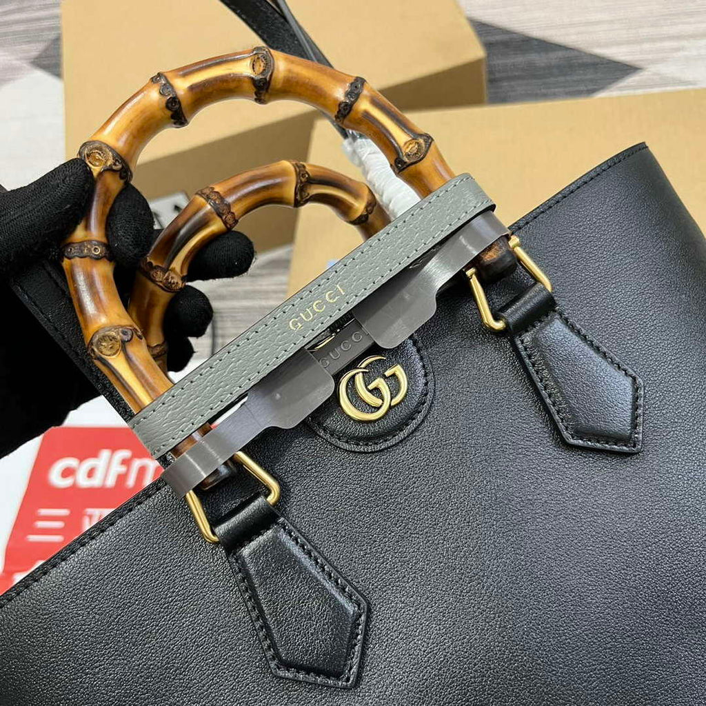 Gucci 750394 Gucci Diana Medium Tote Bag Black leather