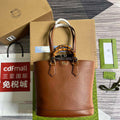 Gucci 750394 Gucci Diana Medium Tote Bag Cuir leather - Default Title - View 1