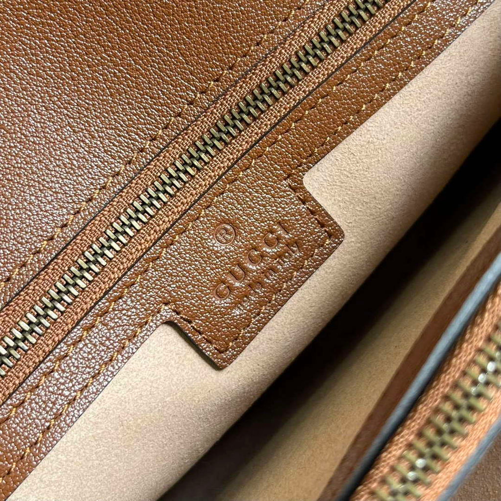 Gucci 750394 Gucci Diana Medium Tote Bag Cuir leather