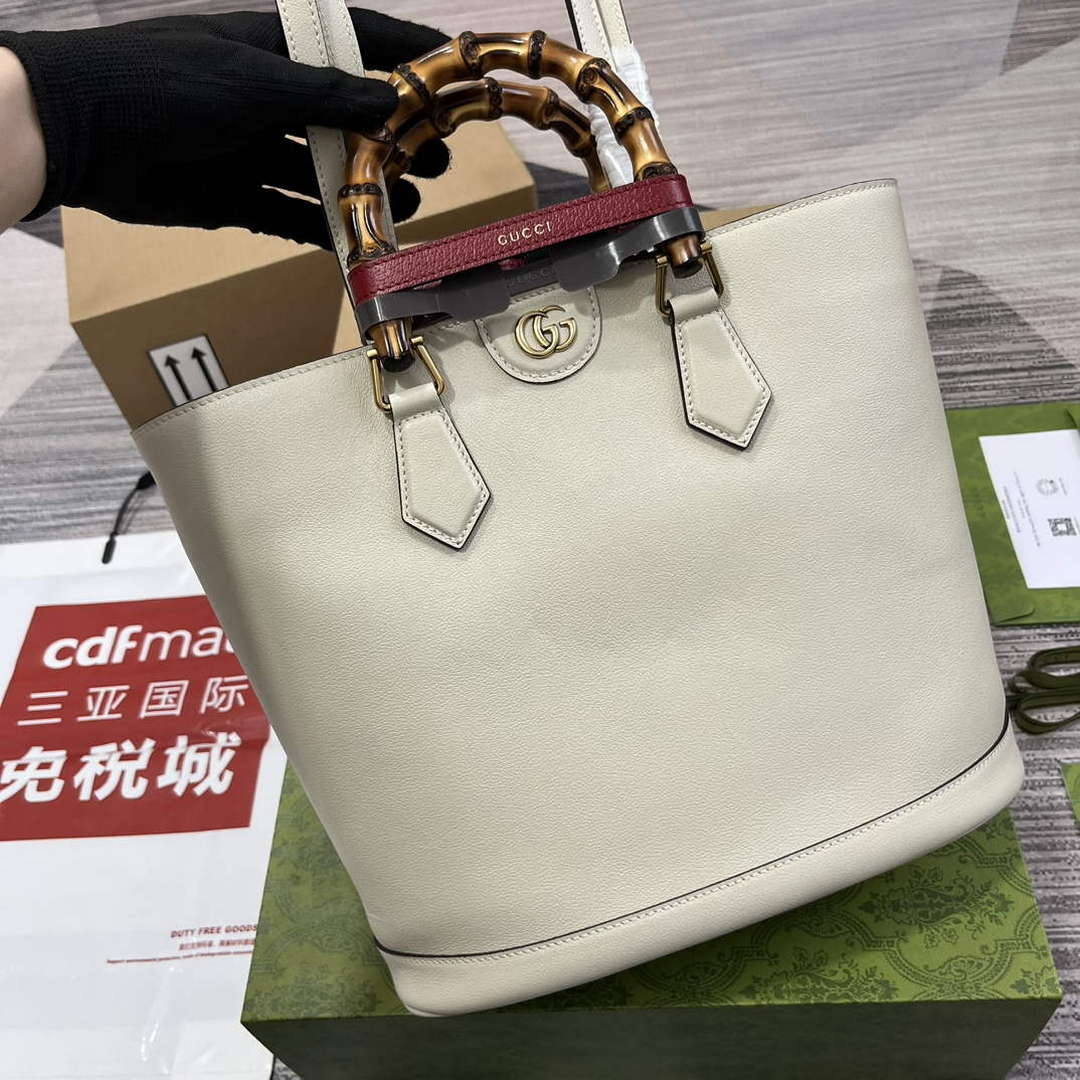 Gucci 750394 Gucci Diana Medium Tote Bag White leather