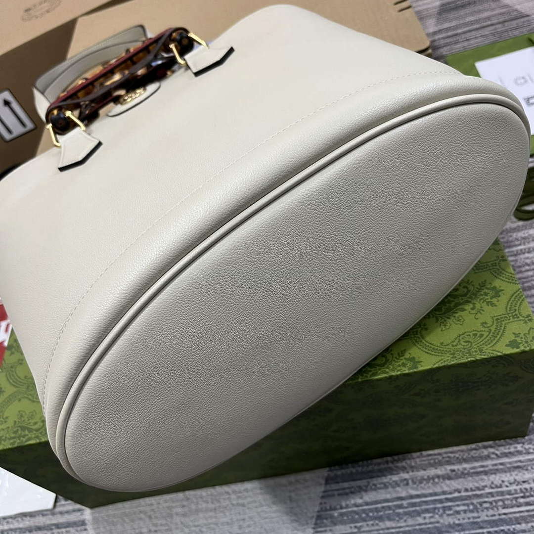 Gucci 750394 Gucci Diana Medium Tote Bag White leather - Default Title - View 6