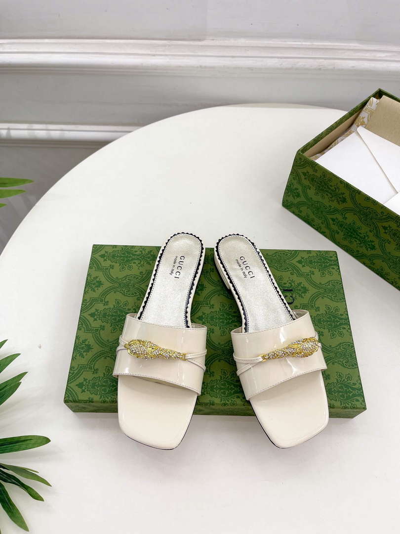 Gucci 750509 Women's Slide Sandal With Hardware G38284