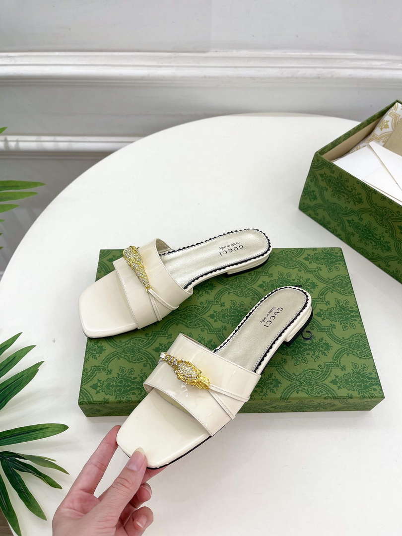 Gucci 750509 Women's Slide Sandal With Hardware G38284
