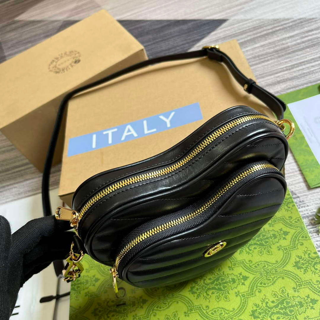 Gucci 751628 Interlocking G Mini Heart Shoulder Bag Black