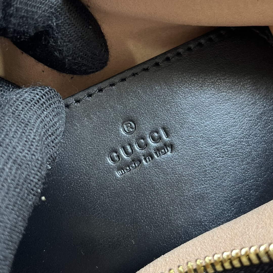 Gucci 751628 Interlocking G Mini Heart Shoulder Bag Black - Default Title - View 9