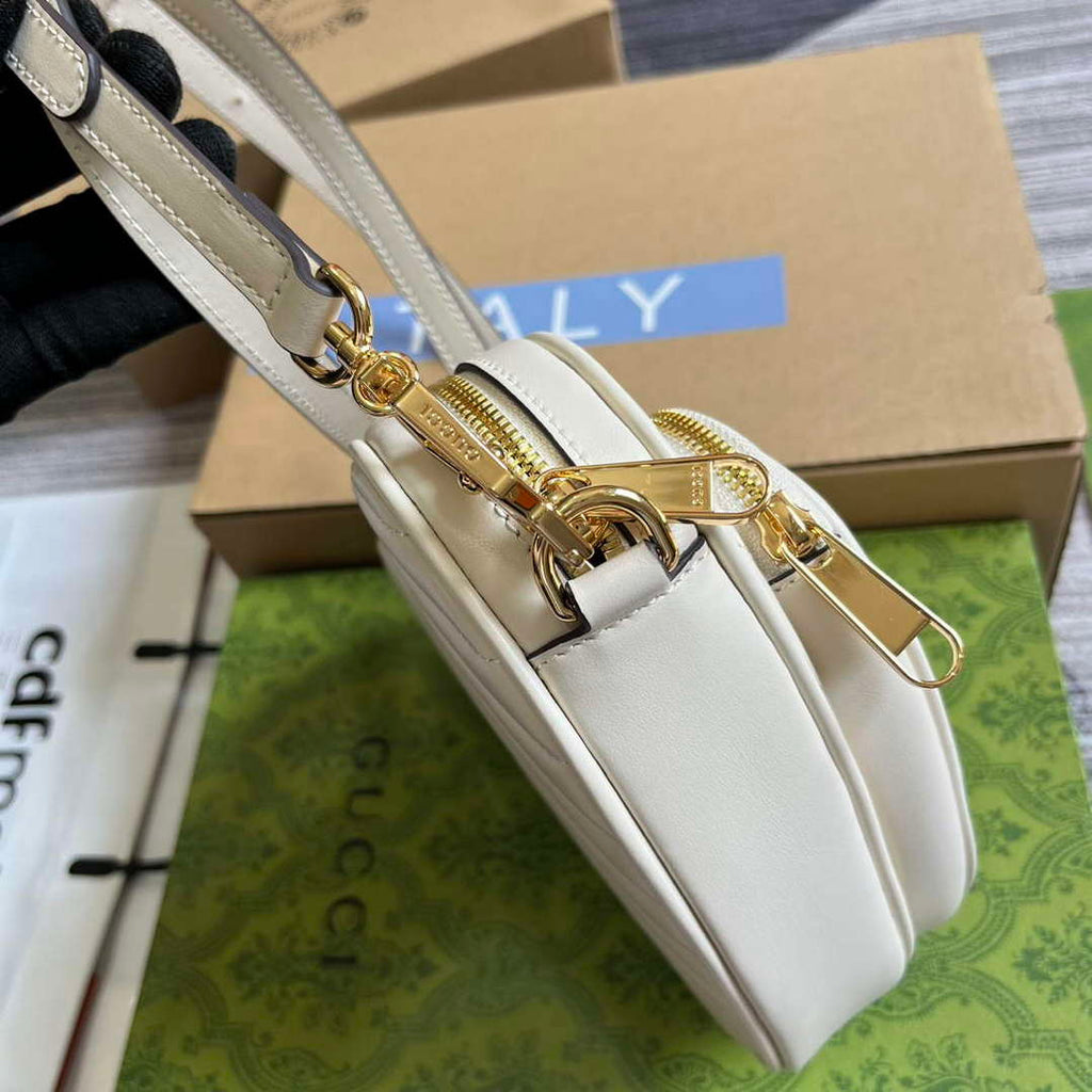 Gucci 751628 Interlocking G Mini Heart Shoulder Bag White