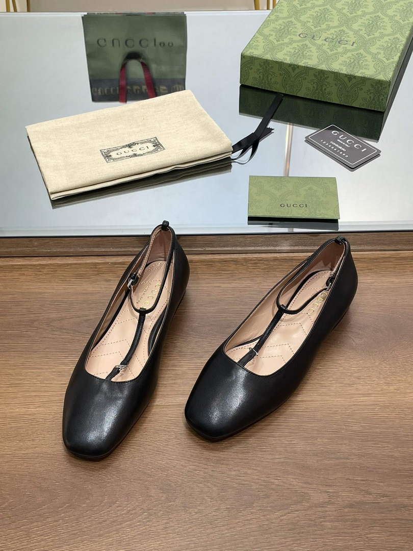 Gucci 754136 Women's Double G Ballet Flat G38267