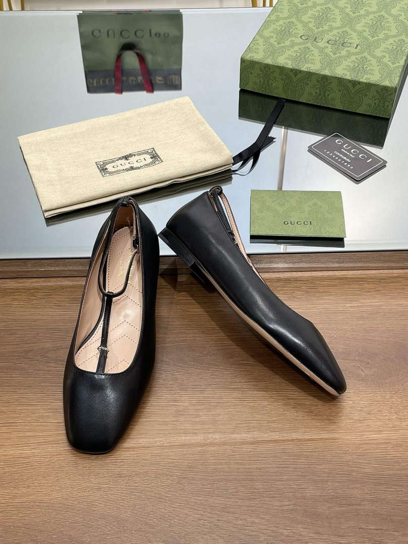 Gucci 754136 Women's Double G Ballet Flat G38267