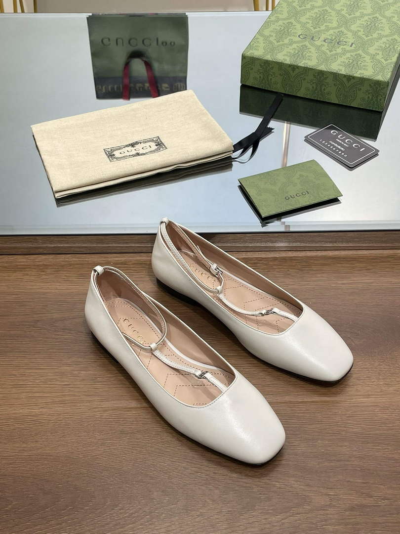 Gucci 754136 Women's Double G Ballet Flat G38268